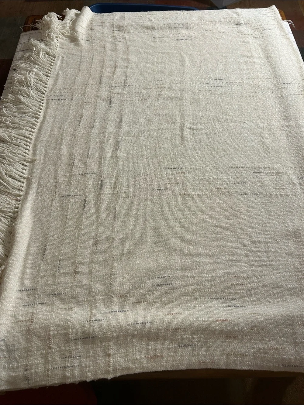 CHURCHILL WEAVERS DELICATE FRINGE & BRANDED TAG FROM BEREA,KENTUCKY CREAM THROW